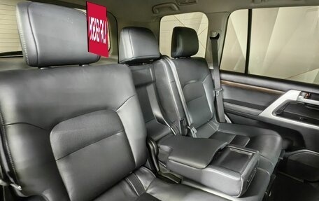 Toyota Land Cruiser 200, 2018 год, 5 199 000 рублей, 12 фотография