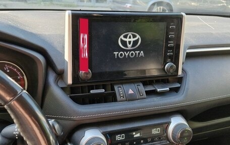 Toyota RAV4, 2021 год, 3 619 000 рублей, 3 фотография
