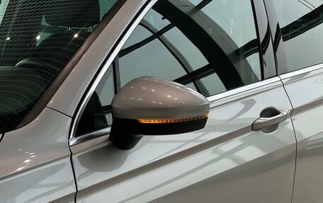 Volkswagen Tiguan II, 2017 год, 2 495 000 рублей, 4 фотография