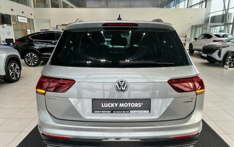 Volkswagen Tiguan II, 2017 год, 2 495 000 рублей, 8 фотография