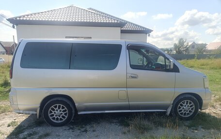 Nissan Elgrand I, 2001 год, 720 000 рублей, 7 фотография