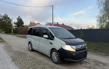 Honda Stepwgn IV, 2015 год, 710 000 рублей, 1 фотография