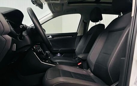 Volkswagen T-Roc I, 2023 год, 1 790 000 рублей, 10 фотография