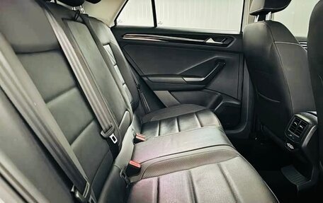 Volkswagen T-Roc I, 2023 год, 1 790 000 рублей, 12 фотография