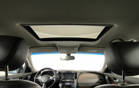Infiniti QX70, 2014 год, 2 200 000 рублей, 18 фотография