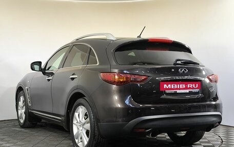 Infiniti QX70, 2014 год, 2 200 000 рублей, 6 фотография