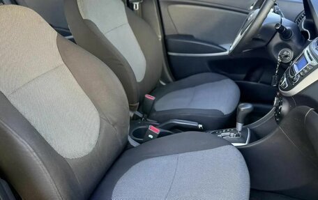 Hyundai Solaris II рестайлинг, 2011 год, 770 000 рублей, 15 фотография