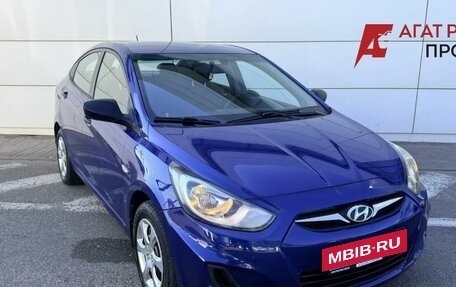 Hyundai Solaris II рестайлинг, 2011 год, 770 000 рублей, 19 фотография