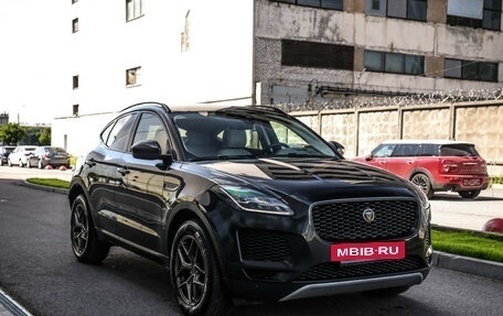 Jaguar E-Pace, 2019 год, 3 150 000 рублей, 6 фотография