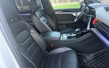 Volkswagen Touareg III, 2019 год, 7 450 000 рублей, 16 фотография