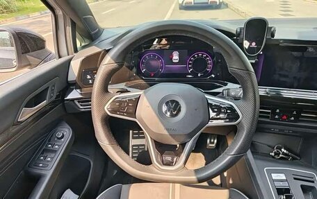 Volkswagen Golf VIII, 2023 год, 1 990 000 рублей, 9 фотография