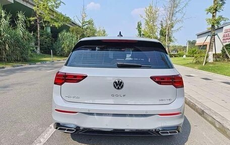 Volkswagen Golf VIII, 2023 год, 1 990 000 рублей, 6 фотография