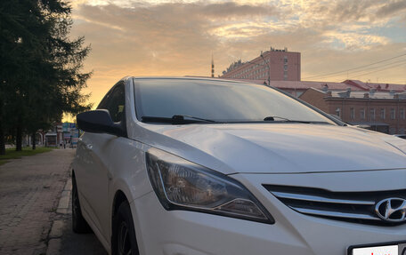 Hyundai Solaris II рестайлинг, 2016 год, 1 016 000 рублей, 1 фотография