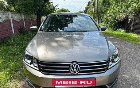 Volkswagen Passat B7, 2012 год, 1 600 000 рублей, 2 фотография