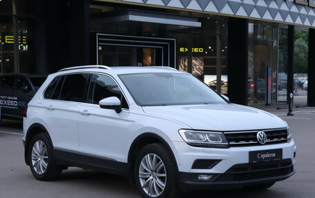 Volkswagen Tiguan II, 2017 год, 2 100 000 рублей, 4 фотография