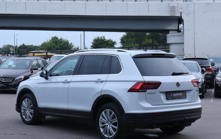 Volkswagen Tiguan II, 2017 год, 2 100 000 рублей, 8 фотография