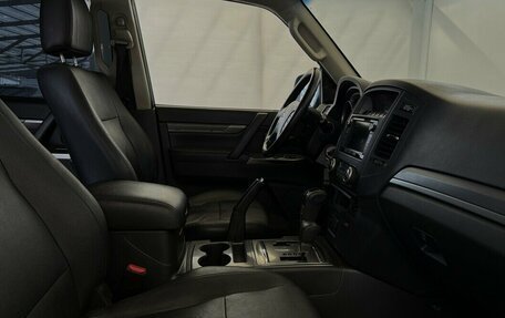 Mitsubishi Pajero IV, 2014 год, 2 200 000 рублей, 14 фотография