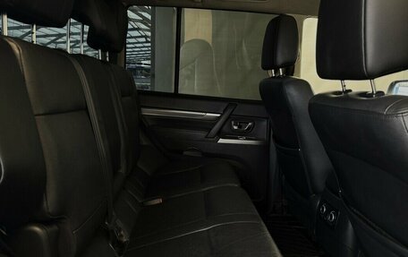 Mitsubishi Pajero IV, 2014 год, 2 200 000 рублей, 15 фотография