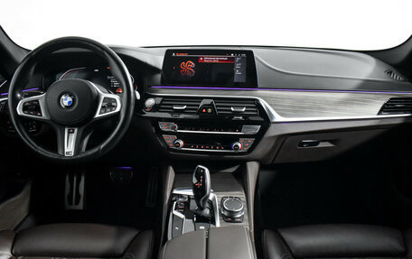 BMW 5 серия, 2020 год, 3 990 000 рублей, 16 фотография