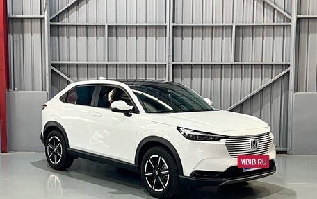 Honda Vezel, 2023 год, 1 905 280 рублей, 3 фотография
