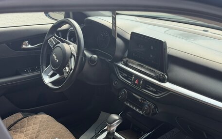 KIA Cerato IV, 2021 год, 2 300 000 рублей, 7 фотография