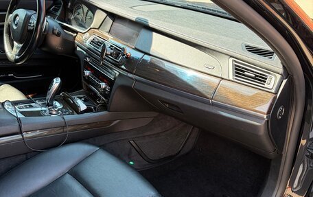 BMW 7 серия, 2010 год, 1 600 000 рублей, 12 фотография