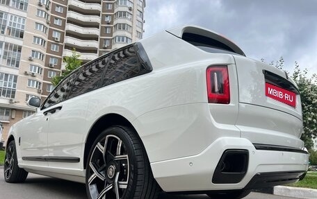 Rolls-Royce Cullinan, 2025 год, 55 000 000 рублей, 13 фотография