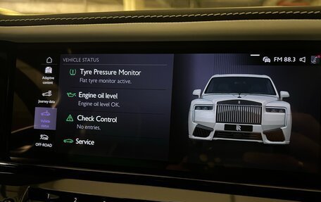 Rolls-Royce Cullinan, 2025 год, 55 000 000 рублей, 34 фотография