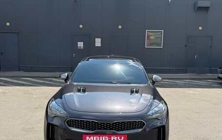 KIA Stinger I, 2018 год, 2 500 000 рублей, 2 фотография