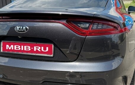 KIA Stinger I, 2018 год, 2 500 000 рублей, 11 фотография