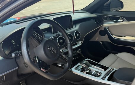 KIA Stinger I, 2018 год, 2 500 000 рублей, 18 фотография