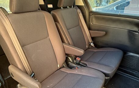 Toyota Noah III, 2019 год, 2 650 000 рублей, 10 фотография