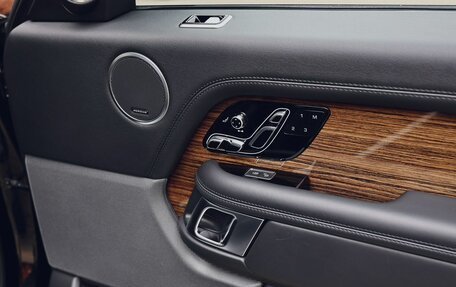 Land Rover Range Rover IV рестайлинг, 2018 год, 6 500 000 рублей, 30 фотография