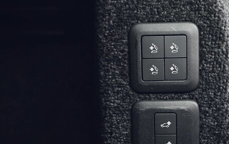 Land Rover Range Rover IV рестайлинг, 2018 год, 6 500 000 рублей, 39 фотография
