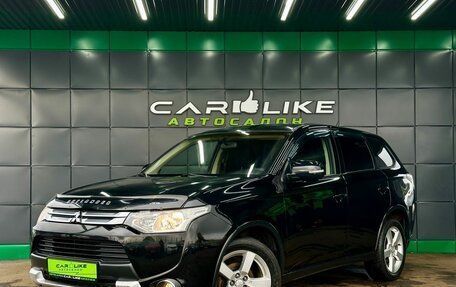 Mitsubishi Outlander III рестайлинг 3, 2014 год, 1 399 000 рублей, 2 фотография