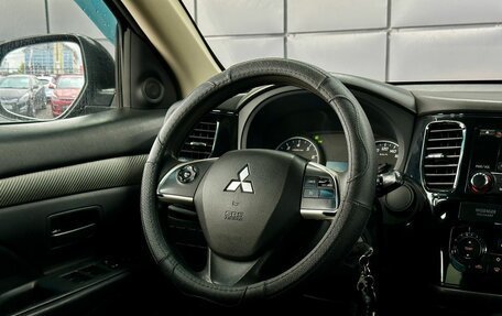 Mitsubishi Outlander III рестайлинг 3, 2014 год, 1 399 000 рублей, 16 фотография