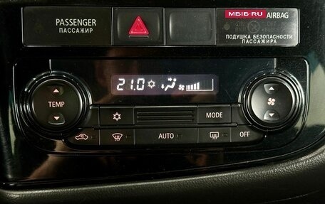 Mitsubishi Outlander III рестайлинг 3, 2014 год, 1 399 000 рублей, 20 фотография