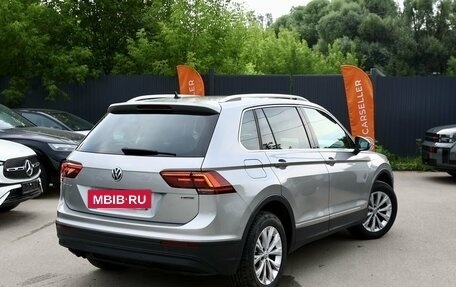 Volkswagen Tiguan II, 2018 год, 2 250 000 рублей, 4 фотография