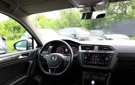 Volkswagen Tiguan II, 2018 год, 2 250 000 рублей, 10 фотография