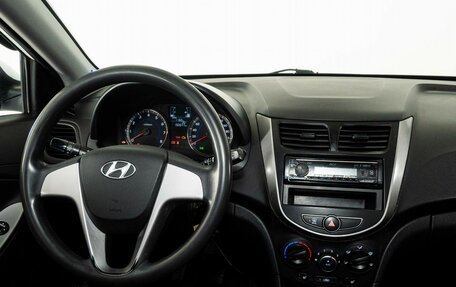 Hyundai Solaris II рестайлинг, 2014 год, 822 000 рублей, 13 фотография