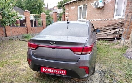 KIA Rio IV, 2018 год, 1 120 000 рублей, 3 фотография