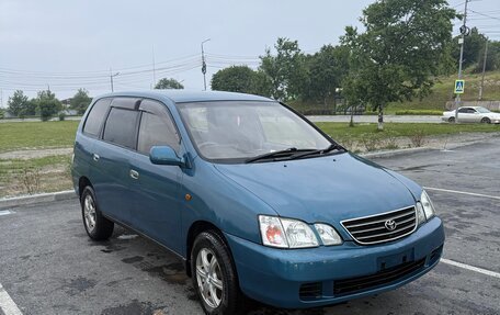 Toyota Gaia, 2002 год, 485 000 рублей, 1 фотография