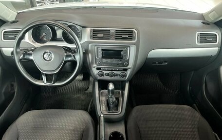 Volkswagen Jetta VI, 2017 год, 1 195 000 рублей, 15 фотография