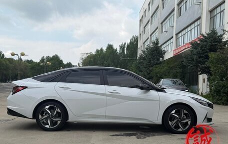 Hyundai Elantra, 2022 год, 1 460 000 рублей, 8 фотография