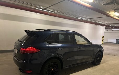 Porsche Cayenne III, 2010 год, 1 880 000 рублей, 3 фотография