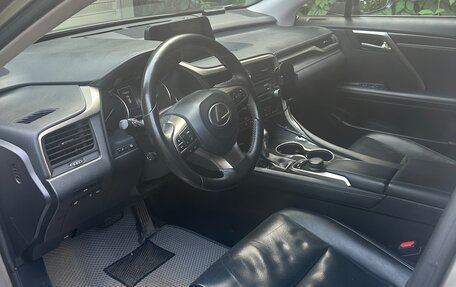 Lexus RX IV рестайлинг, 2019 год, 4 700 000 рублей, 6 фотография