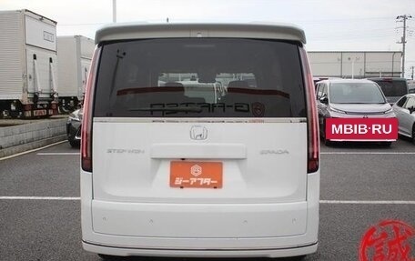 Honda Stepwgn, 2023 год, 2 430 000 рублей, 5 фотография