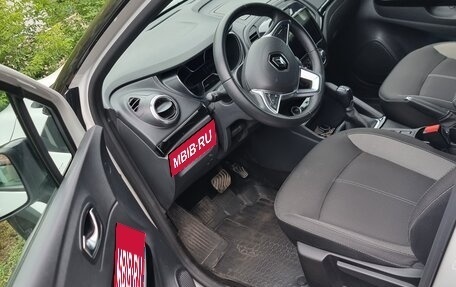 Renault Kaptur I рестайлинг, 2022 год, 1 750 000 рублей, 2 фотография