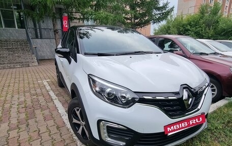 Renault Kaptur I рестайлинг, 2022 год, 1 750 000 рублей, 11 фотография