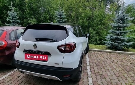 Renault Kaptur I рестайлинг, 2022 год, 1 750 000 рублей, 9 фотография